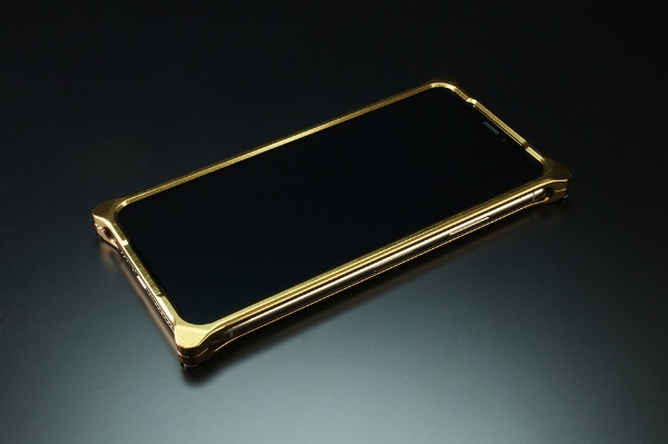 ギルドデザイン　ソリッドバンパー for iPhoneX XS　シグネイチャーゴールド GI-422SG シグネイチャーゴールド